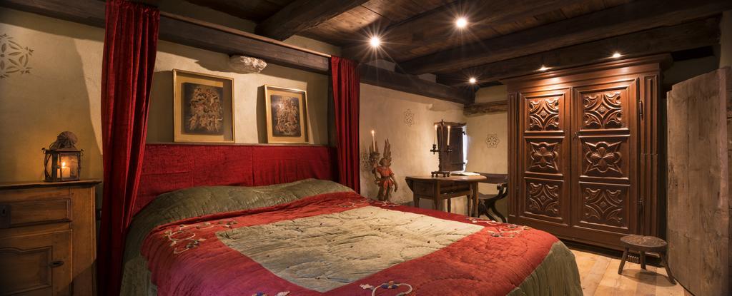 Отель Confrerie Du Moyen Age Verrayes Экстерьер фото